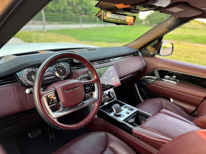 Range Rover vogue 2024 Rental Dubai - View 8
