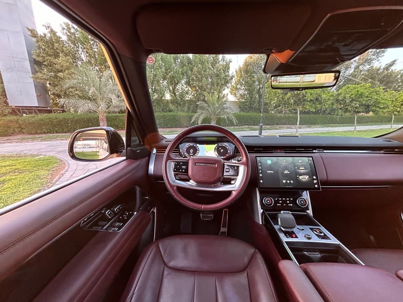 Range Rover vogue 2024 Rental Dubai - View 10