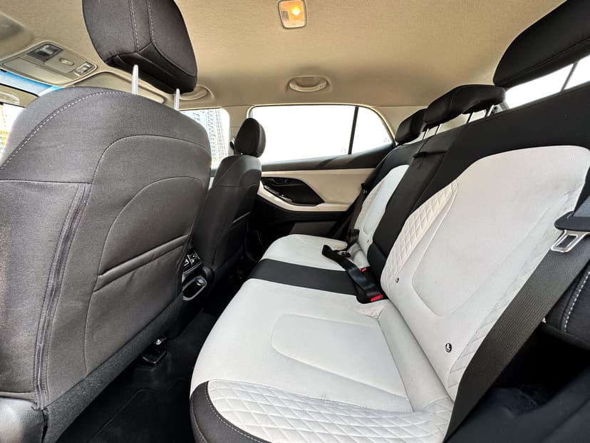 Rent HYUNDAI CRETA 2025 in UAE
