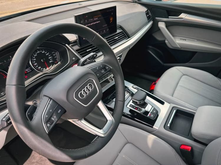 Rent AUDI Q5 2024 in UAE