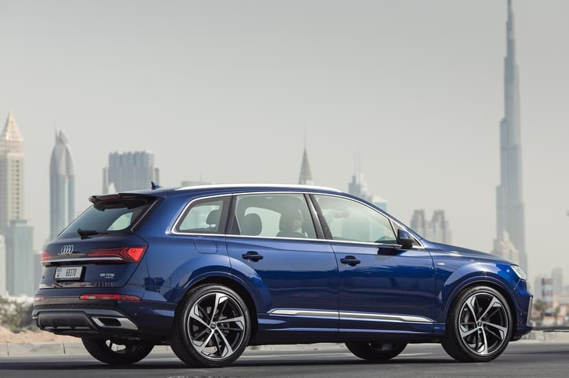 Rent Audi Q7 2021 in UAE