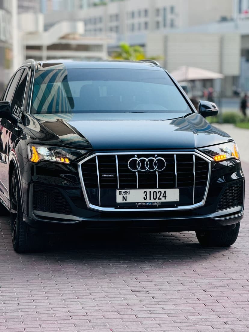 Audi Q7 2022 Rental Dubai - View 6