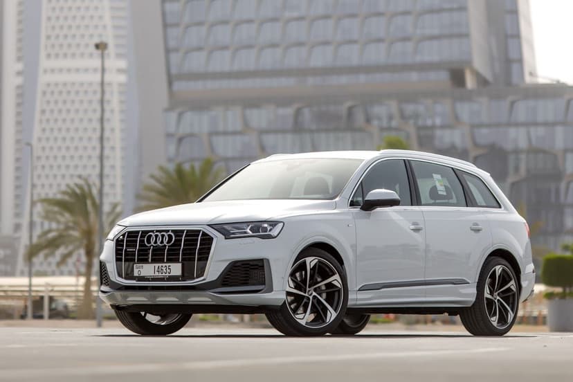 Rent Audi Q7 2023 in UAE