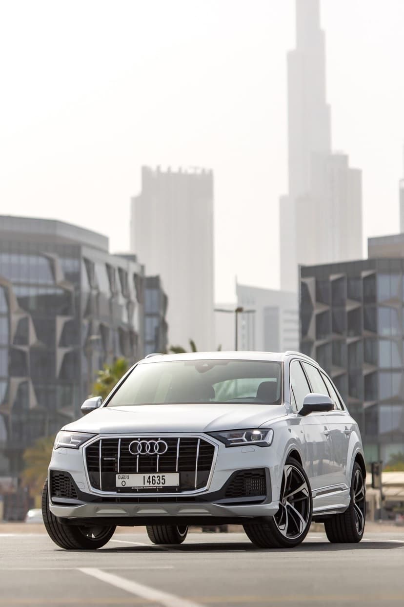 Rent Audi Q7 2023 in UAE