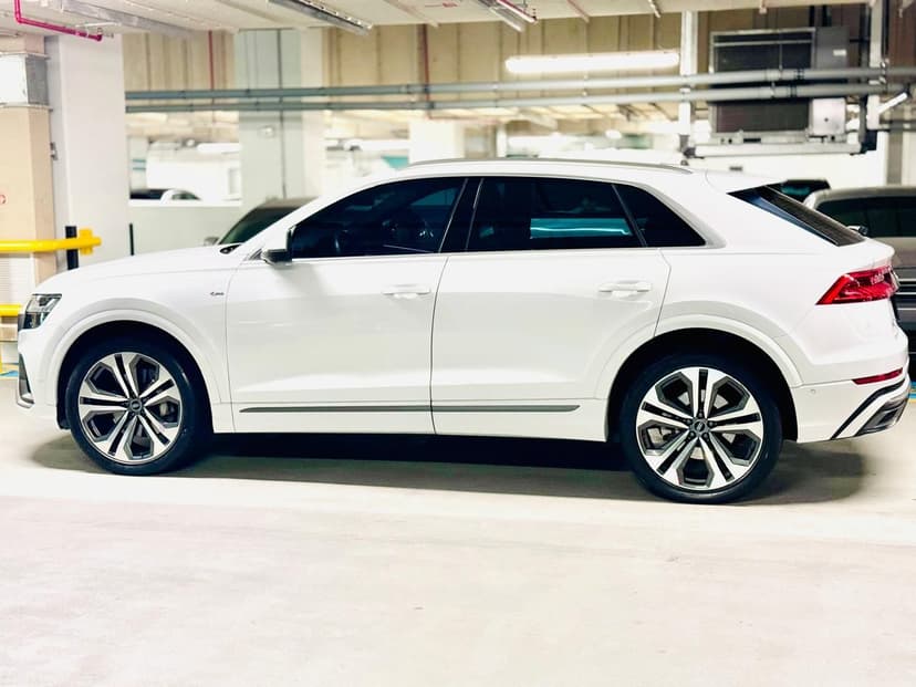 Audi Q8 2022 Rental Dubai - View 4