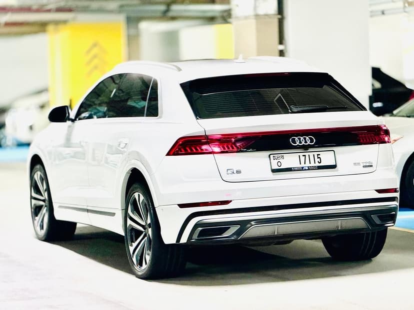 Audi Q8 2022 Rental Dubai - View 3