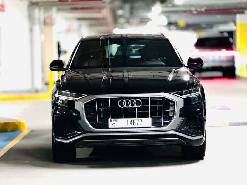 Audi Q8 2022 Rental Dubai - View 7