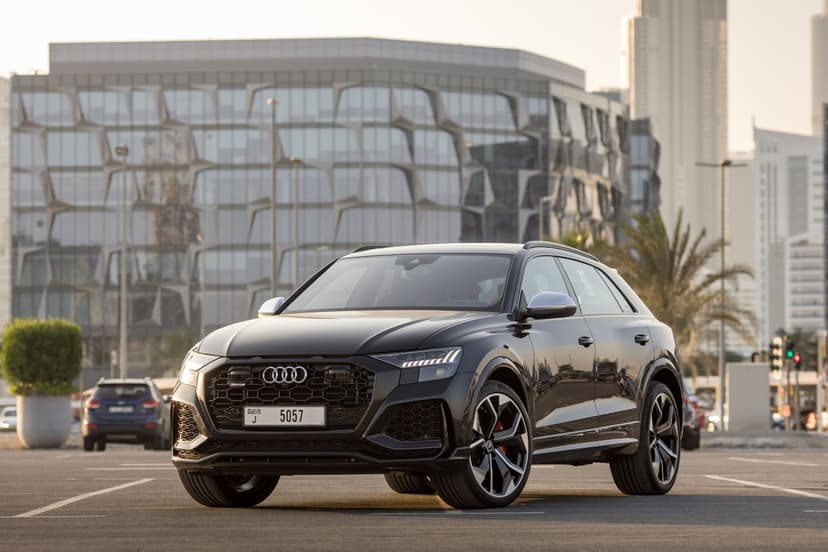 Audi RSQ8 2022 Rental Dubai - View 3
