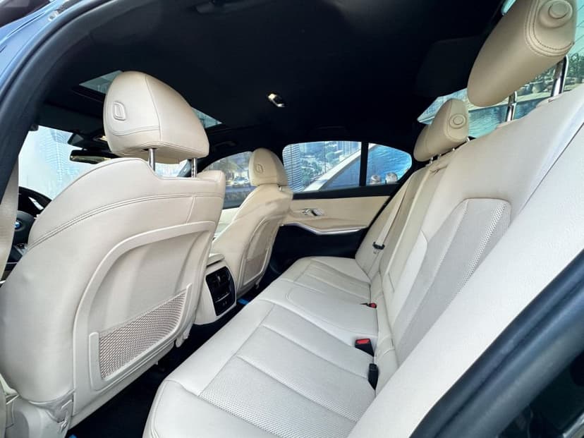 BMW 320i 2022 Rental Dubai - View 9