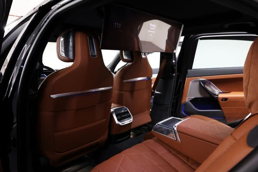 Rent BMW 735i 2023 in UAE