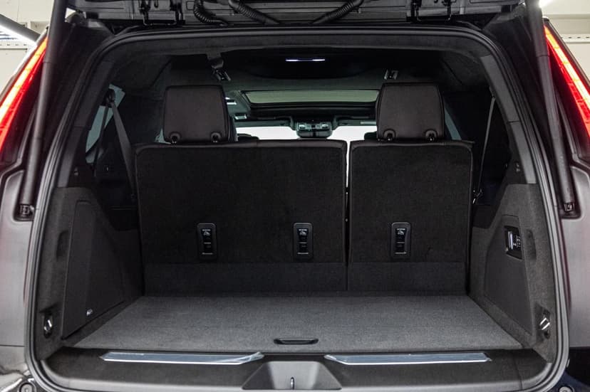 Cadillac Escalade Platinum Sport ESV 2024 Rental Dubai - View 5