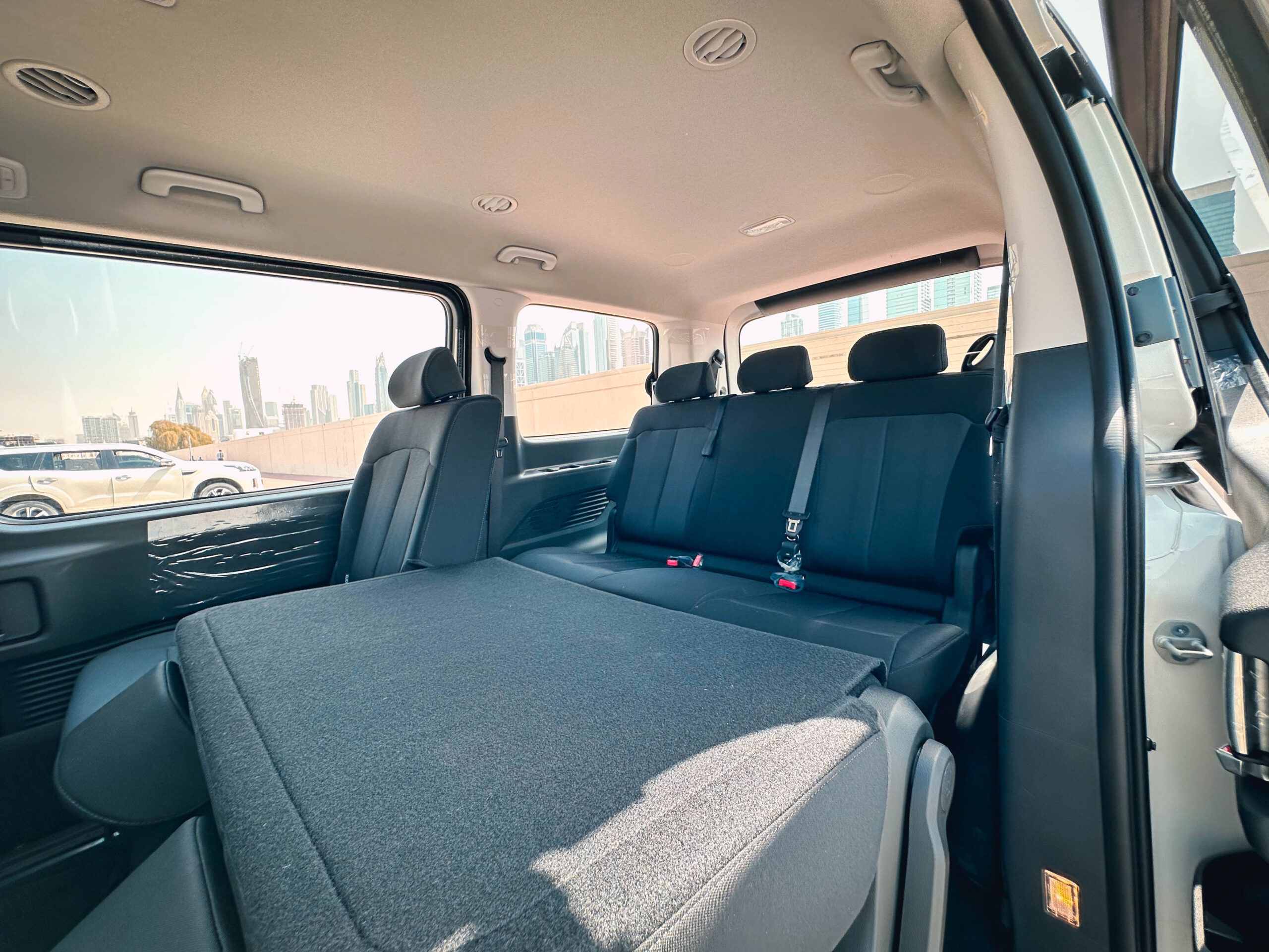 Rent HYUNDAI STARIA 2024 in UAE