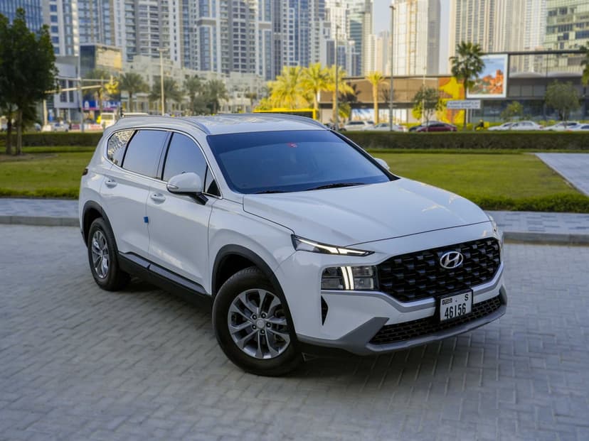Hyundai Santa Fe 2023 Rental Dubai - View 3