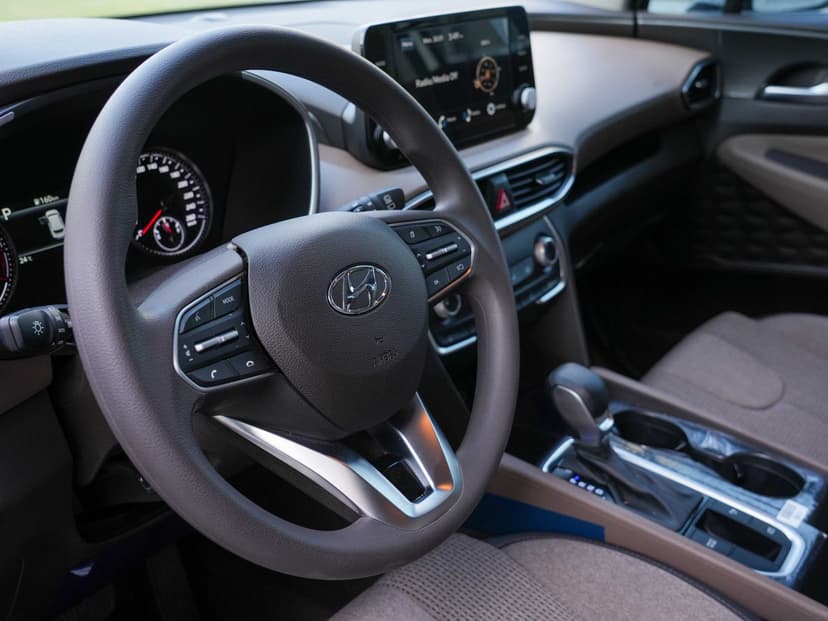 Hyundai Santa Fe 2023 Rental Dubai - View 5