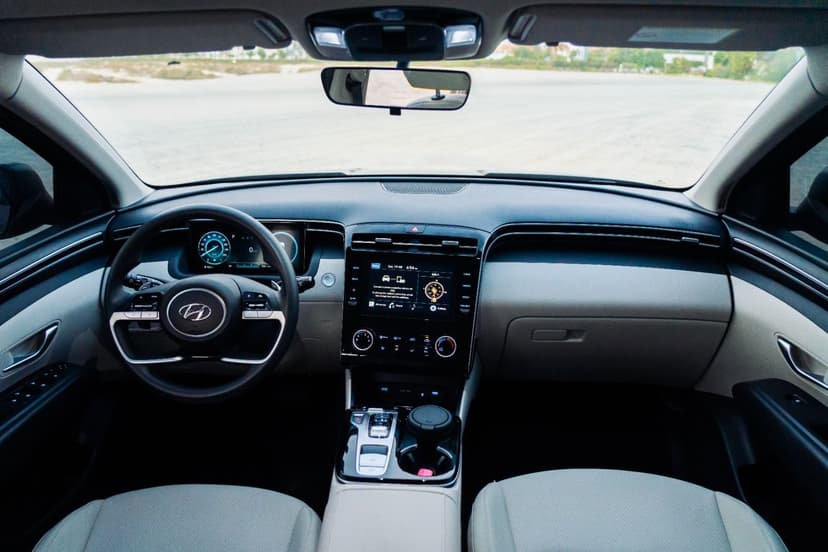 Hyundai Tucson 2023 Rental Dubai - View 2