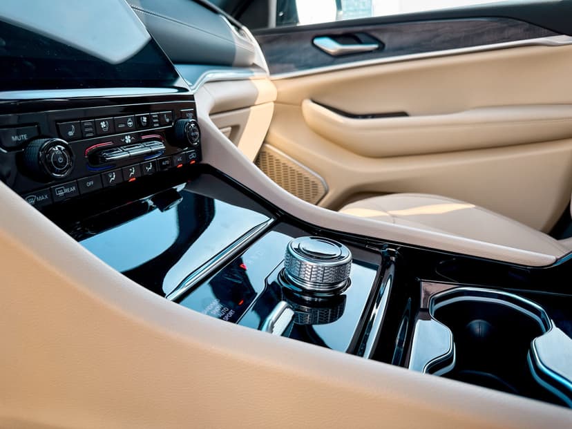 Rent JEEP GRAND CHEROKEE 2024 in UAE