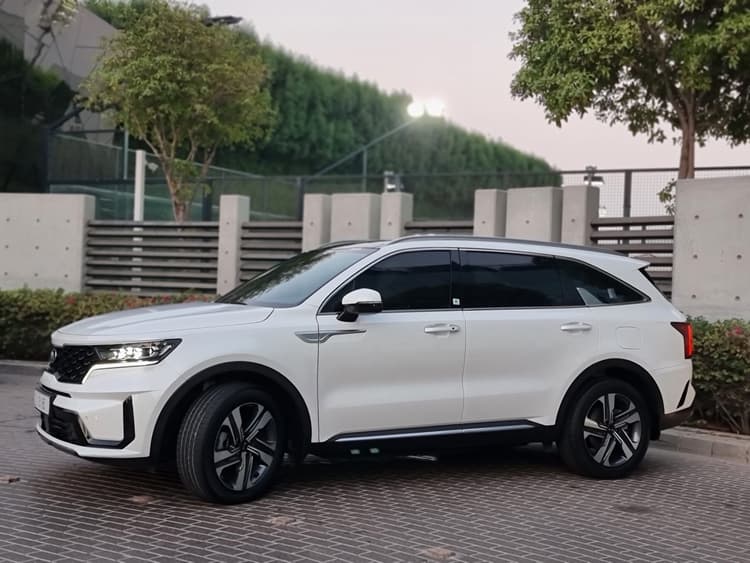 Rent KIA SORENTO 2022 in UAE