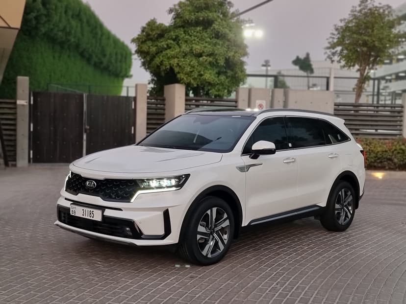 Rent KIA SORENTO 2022 in UAE