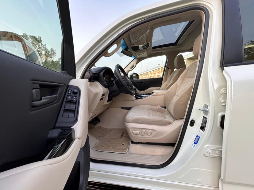 LAND CRUISER 2024 Rental Dubai - View 13