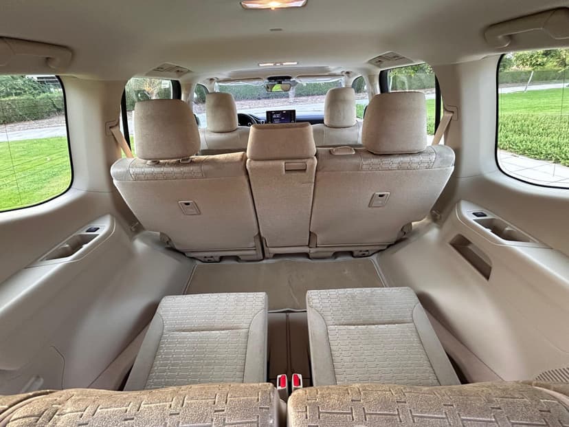 LAND CRUISER 2024 Rental Dubai - View 8