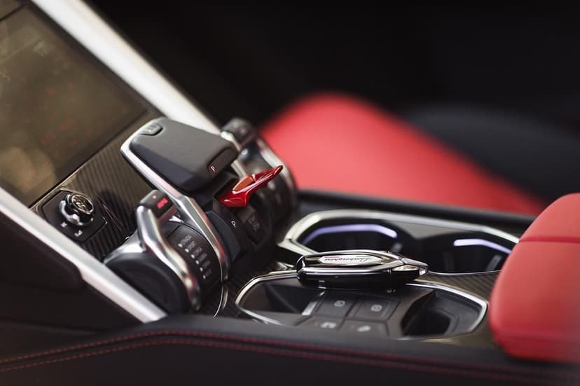 Rent Lamborghini Urus 2021 in UAE