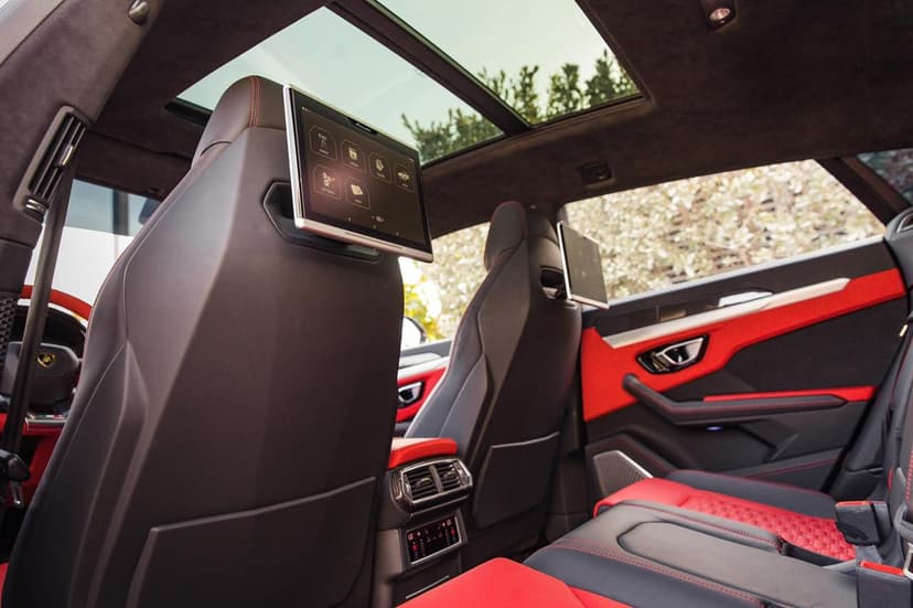 Rent Lamborghini Urus 2021 in UAE