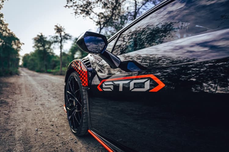 Rent Lamborghini Huracan STO 2022 in UAE