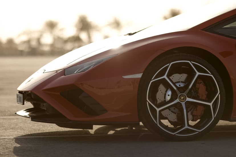 Lamborghini Hurucan Evo Spyder 2022 Rental Dubai - View 3