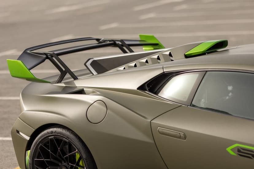 Lamborghini Hurucan STO 2023 Rental Dubai - View 11