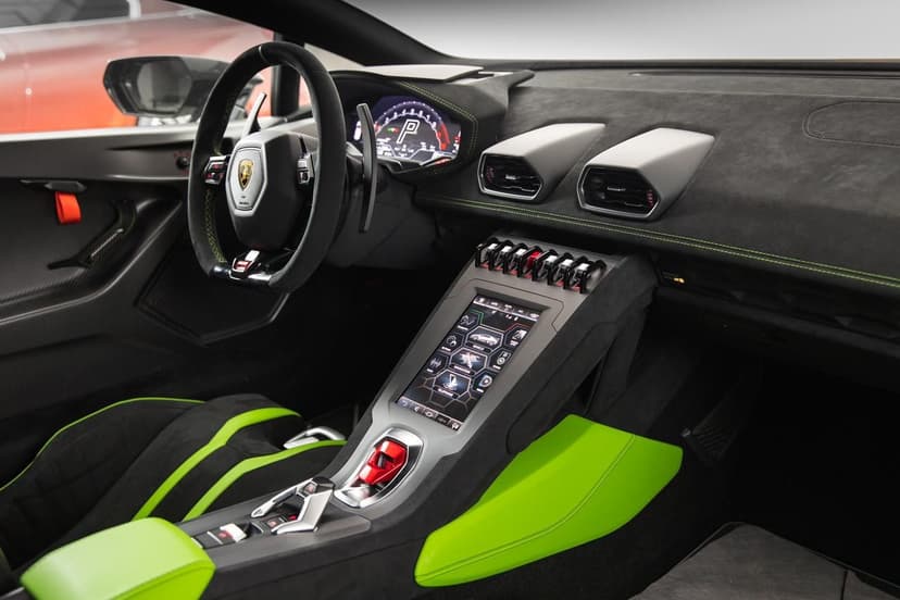 Lamborghini Hurucan STO 2023 Rental Dubai - View 4