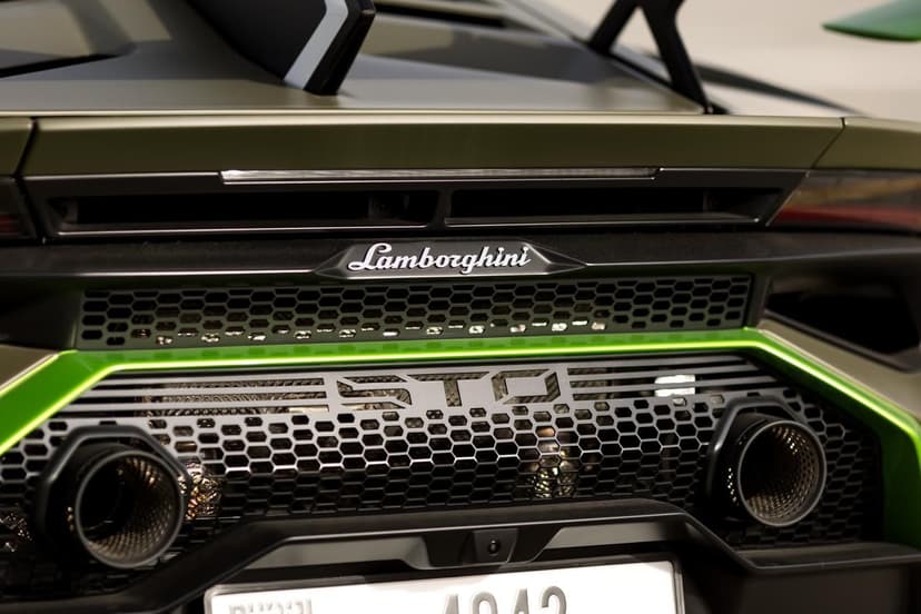 Lamborghini Hurucan STO 2023 Rental Dubai - View 12