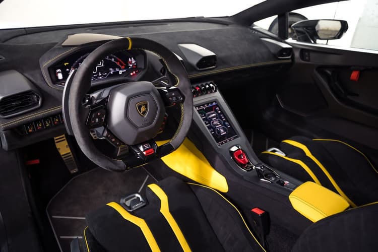 Lamborghini Hurucan STO 2023 Rental Dubai - View 4