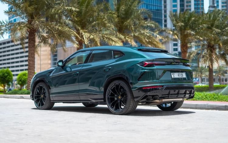 Rent Lamborghini Urus Green 2022 in UAE