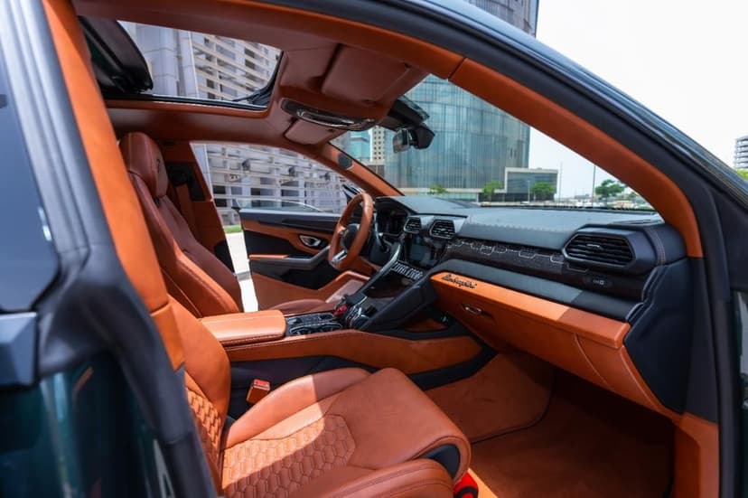 Rent Lamborghini Urus Green 2022 in UAE
