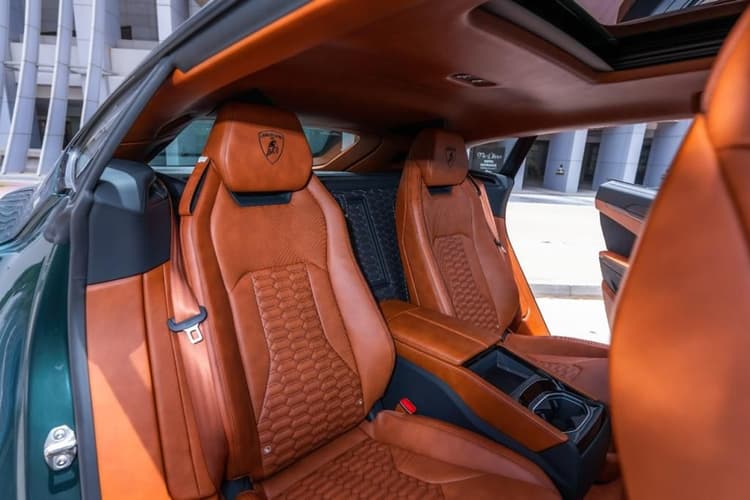 Rent Lamborghini Urus Green 2022 in UAE