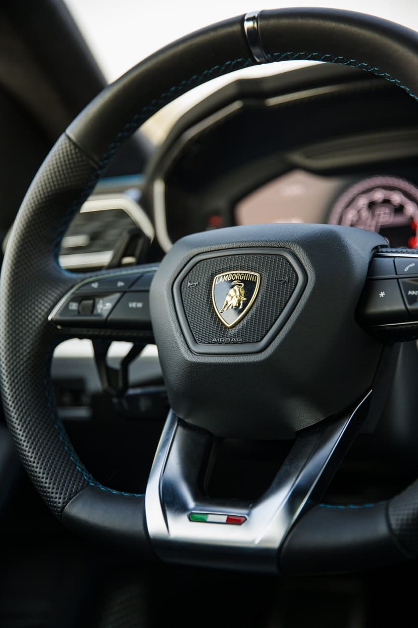 Rent Lamborghini urus 2022 in UAE