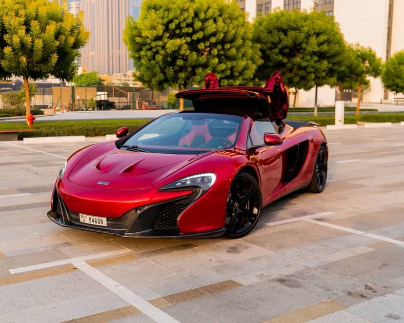 Rent MCLAREN MP4-12C SPIDER in UAE