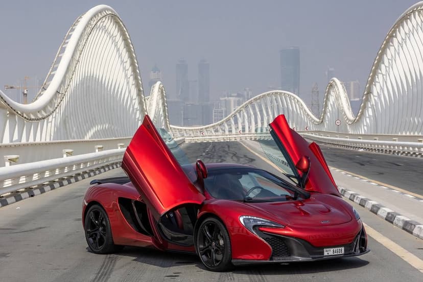 Rent MCLAREN MP4-12C SPIDER in UAE