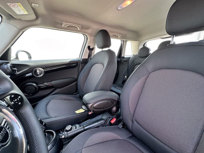 MINI COOPER 2024 Rental Dubai - View 23