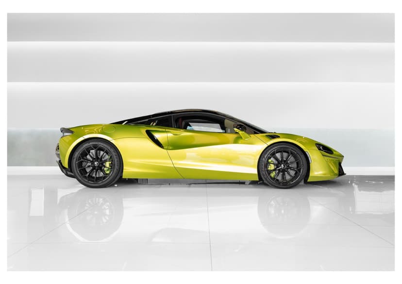 Rent Mclaren Artura 2024 in UAE