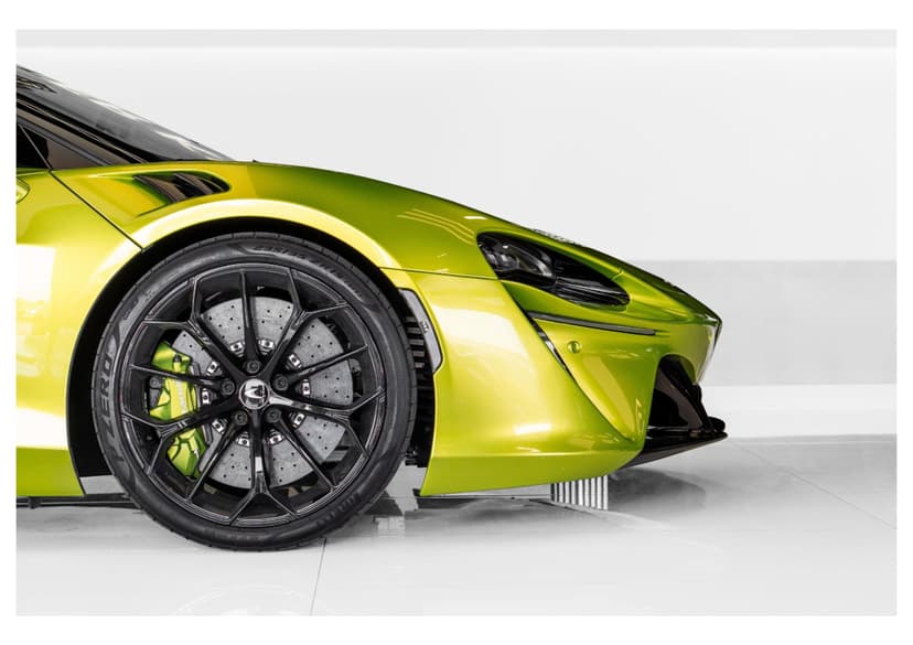 Rent Mclaren Artura 2024 in UAE