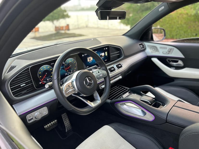Mercedes Benz GLE 2023 Rental Dubai - View 7