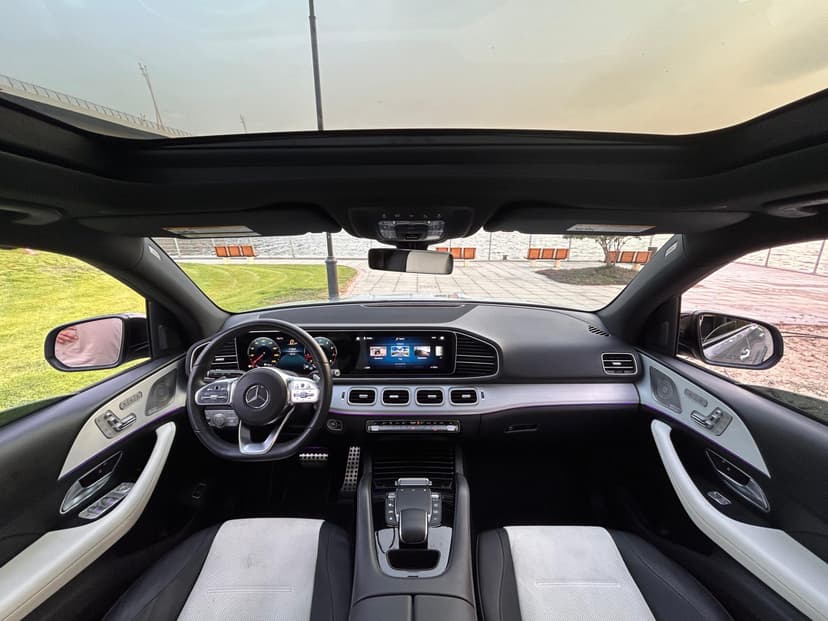 Mercedes Benz GLE 2023 Rental Dubai - View 8