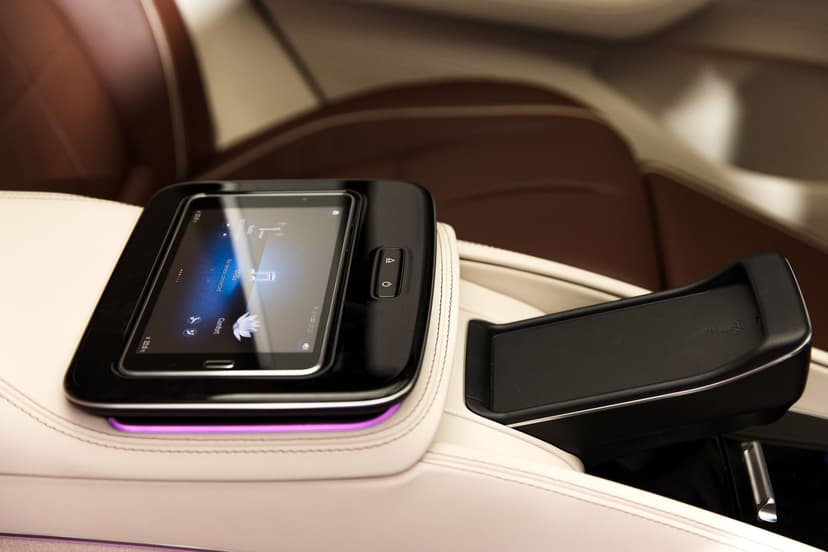 Rent Mercedes GLS600 Maybach 2023 in UAE