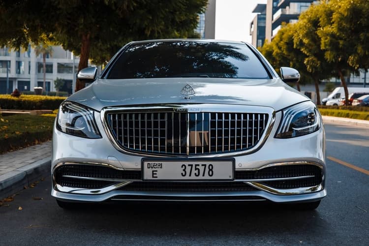 Rent Mercedes S550 Maybach in UAE