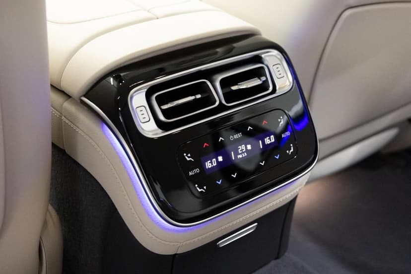 Mercedes-Benz S-500 2023 Rental Dubai - View 9