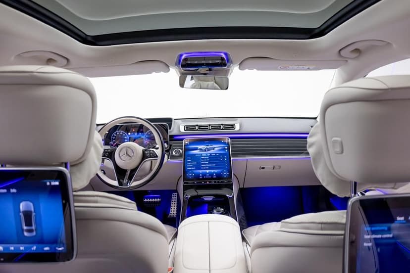 Mercedes-Benz S-500 2023 Rental Dubai - View 6