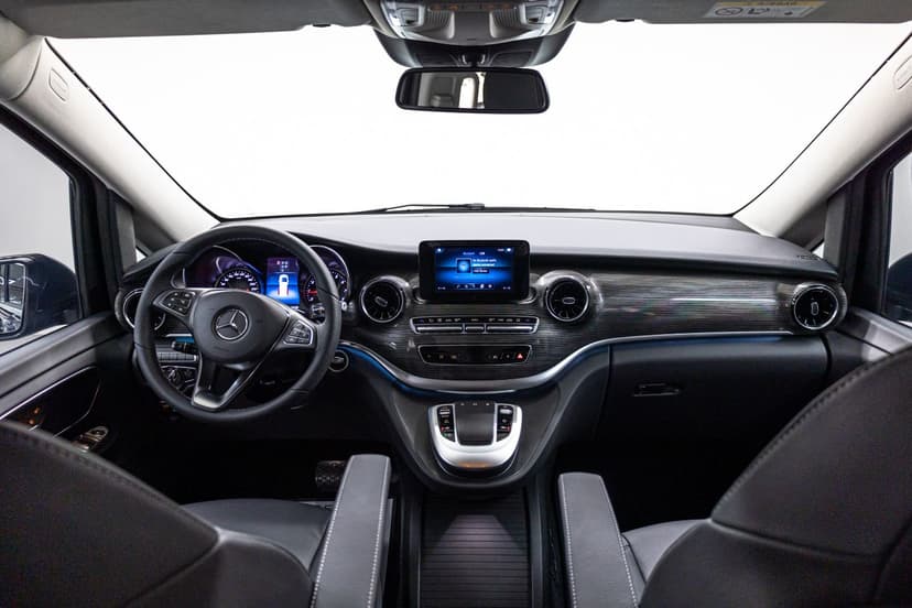 Mercedes-Benz V-class V250 2024 Rental Dubai - View 7