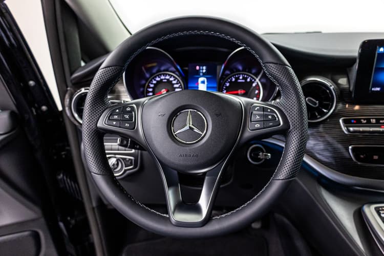 Mercedes-Benz V-class V250 2024 Rental Dubai - View 5