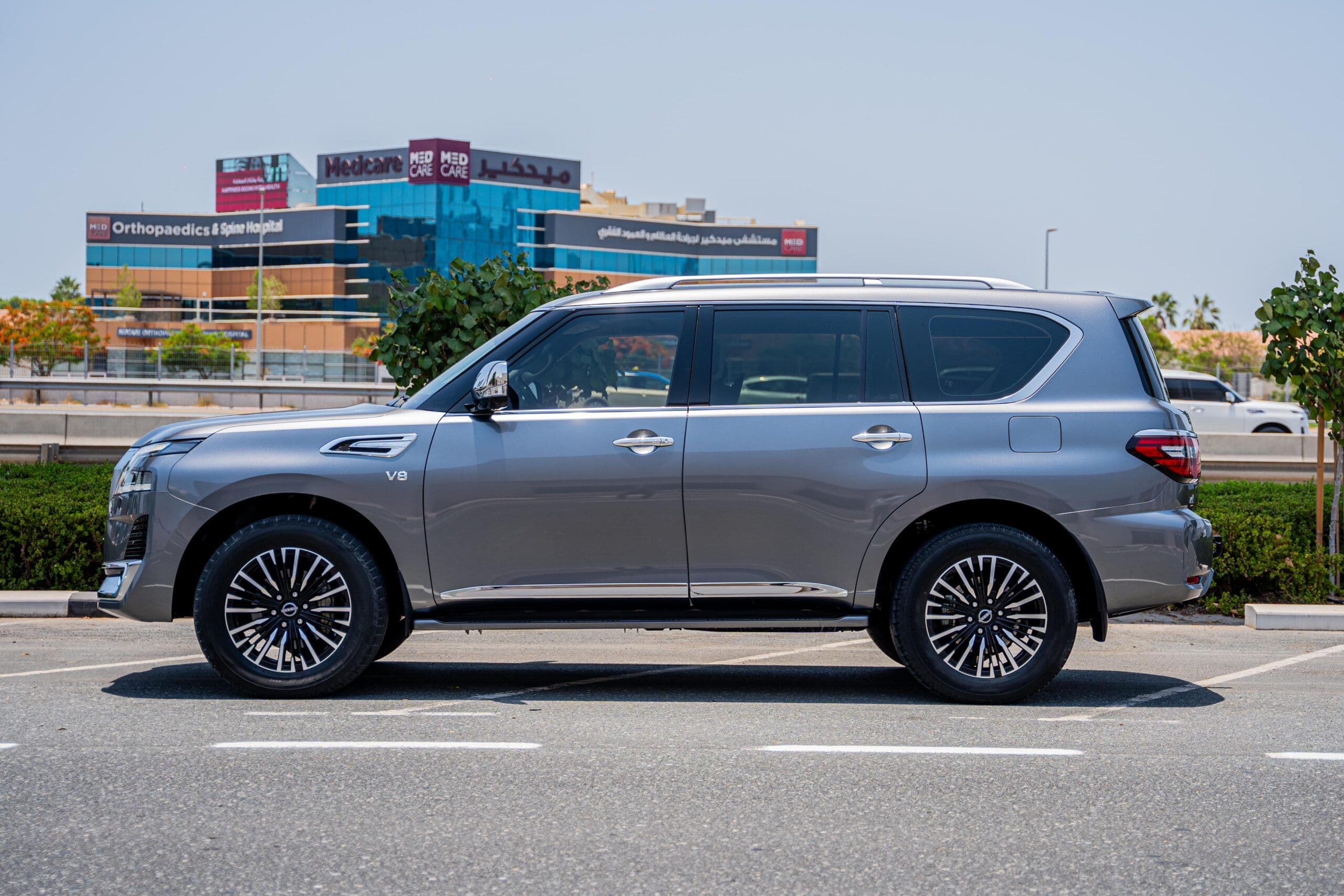 nissan-patrol-le-platinum-2022-1